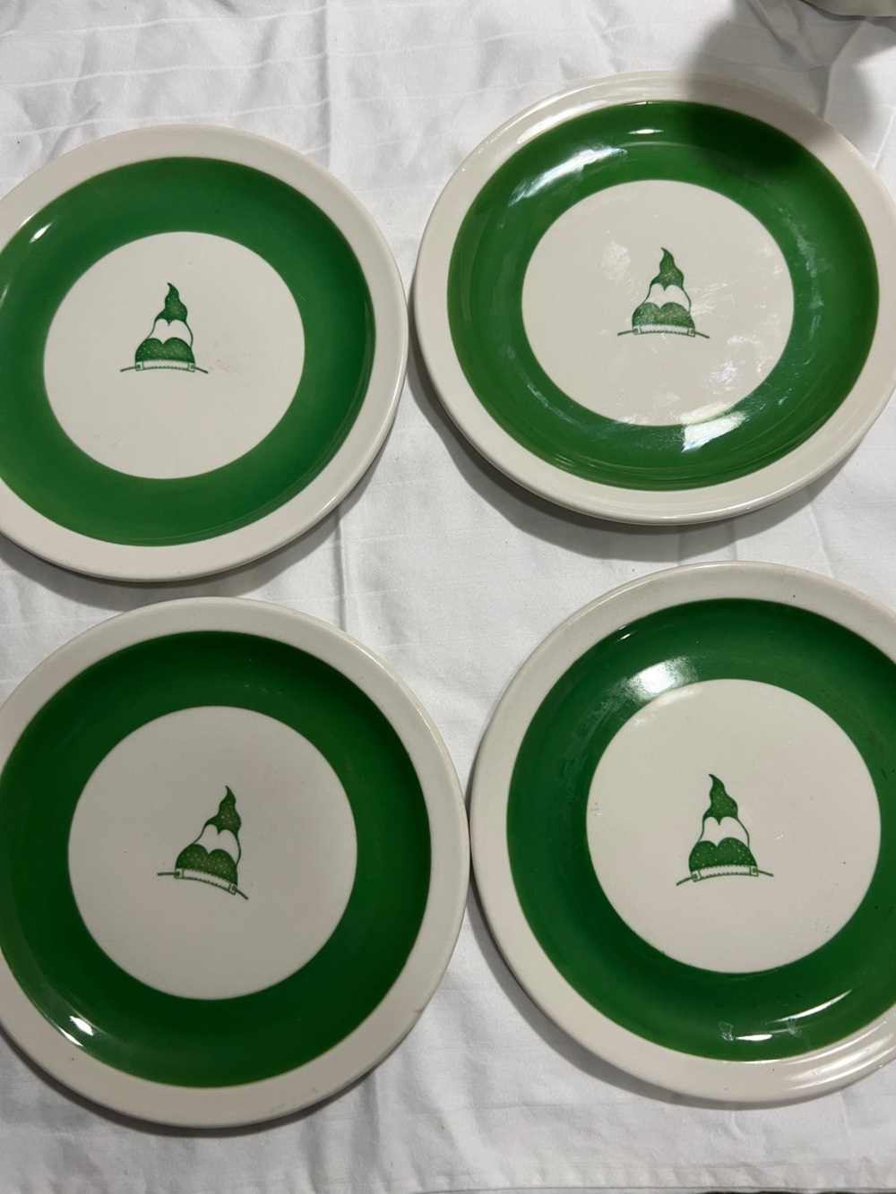 Wallace China Green-Trim Ceramic Dinner 7” Plates - Set of 4